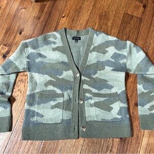 Lucky Brand Camo Olive Green Knit Cardigan